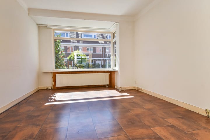 Tussenwoning te koop: Parsifalstraat 11, 'S-Gravenhage