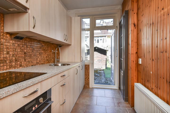 Tussenwoning te koop: Parsifalstraat 11, 'S-Gravenhage