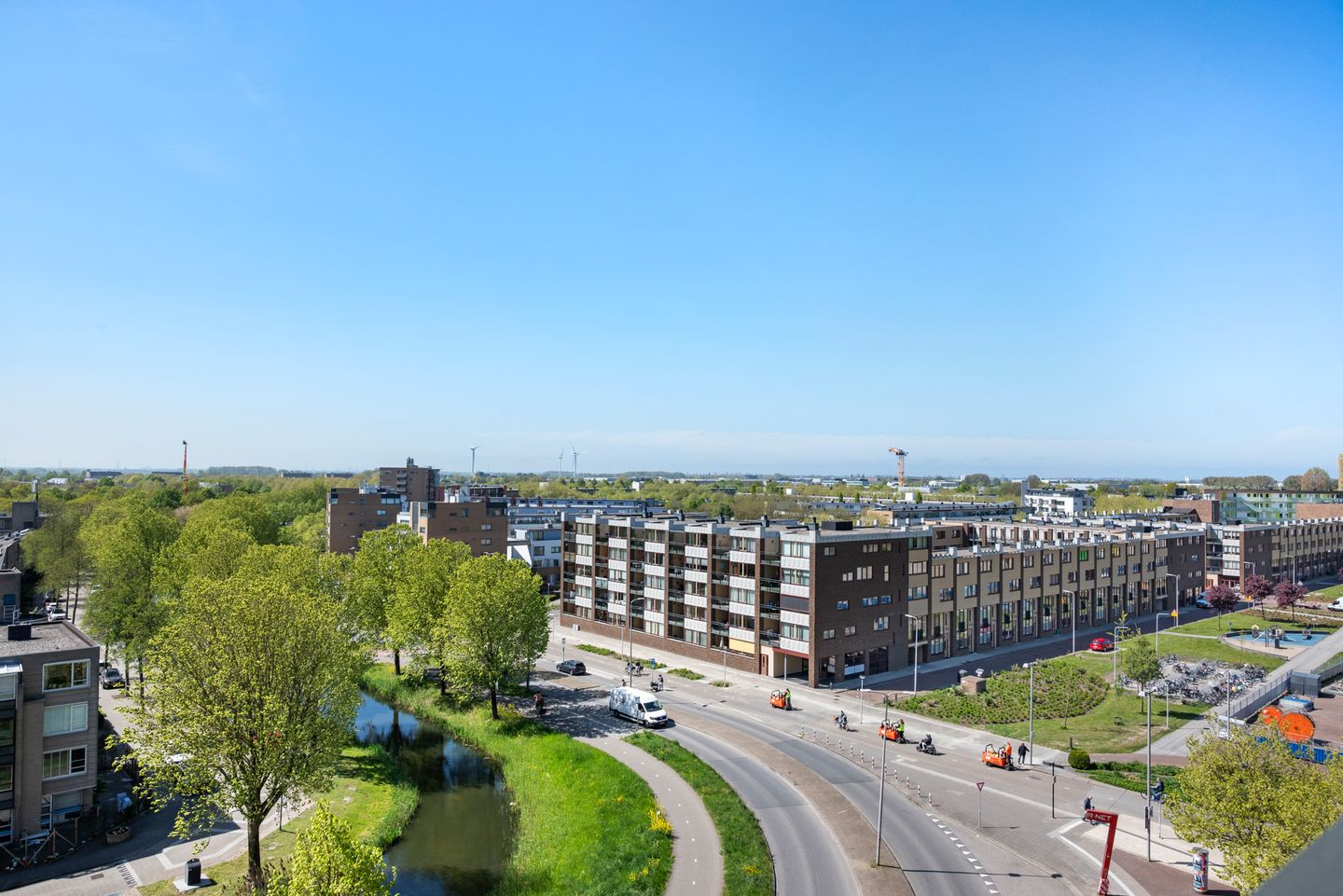 Photo 10 of Aziëlaan 57
