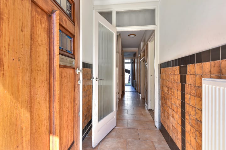 Tussenwoning te koop: Parsifalstraat 11, 'S-Gravenhage