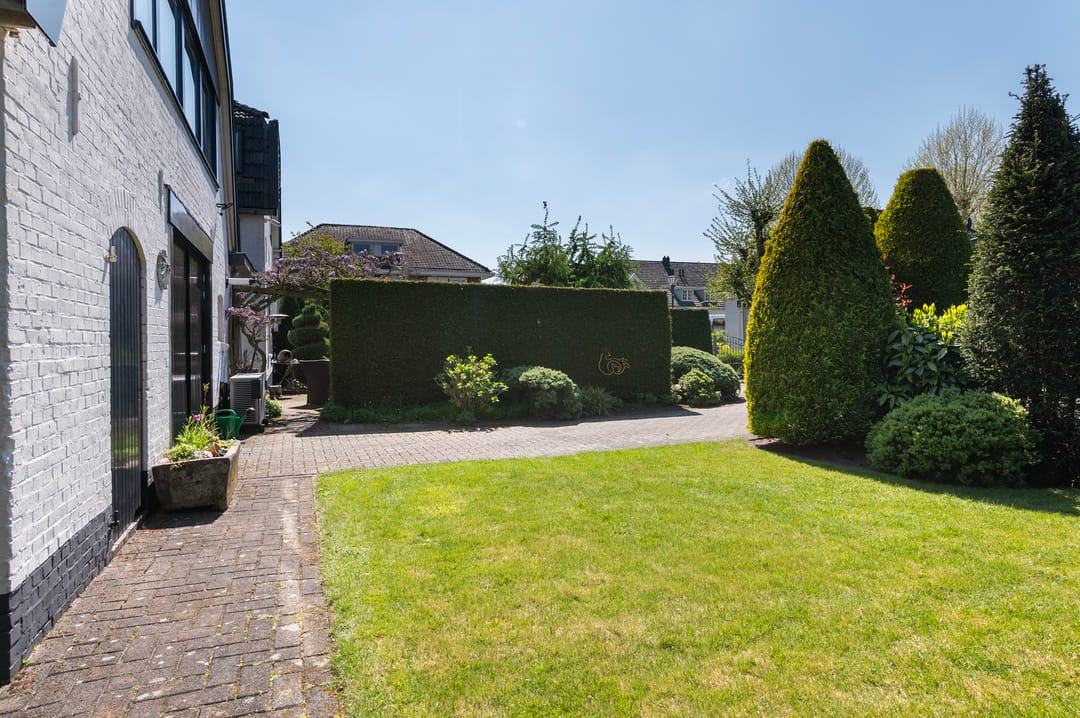 Multifunctional Property in the Heart of Neede with Endless Possibilities — 52
