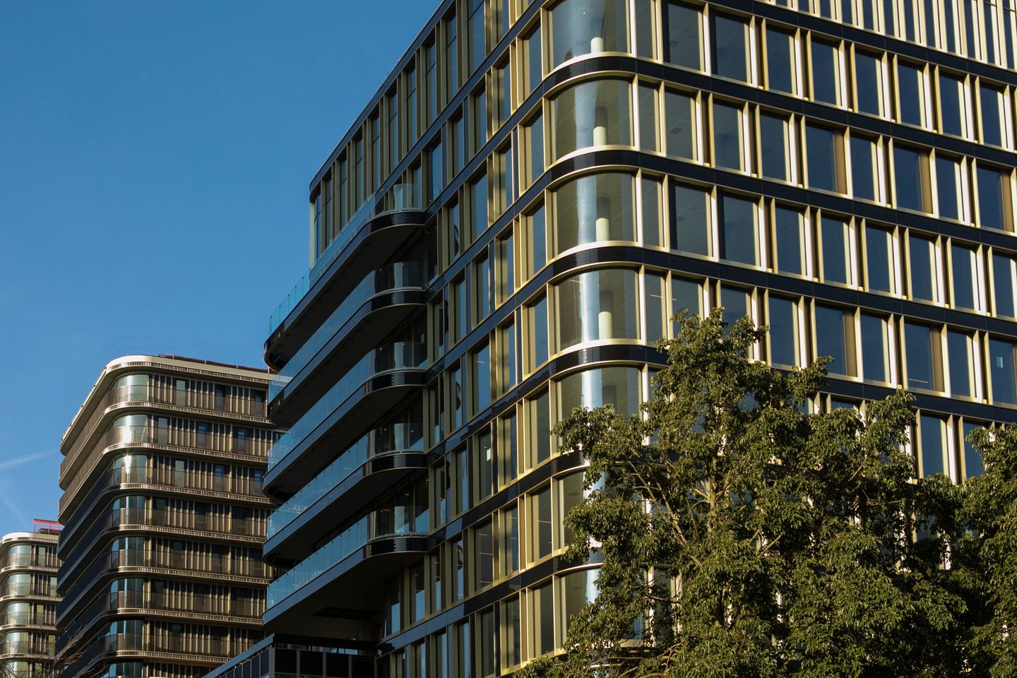 View photo 3 of Koningin Wilhelminaplein 2-4