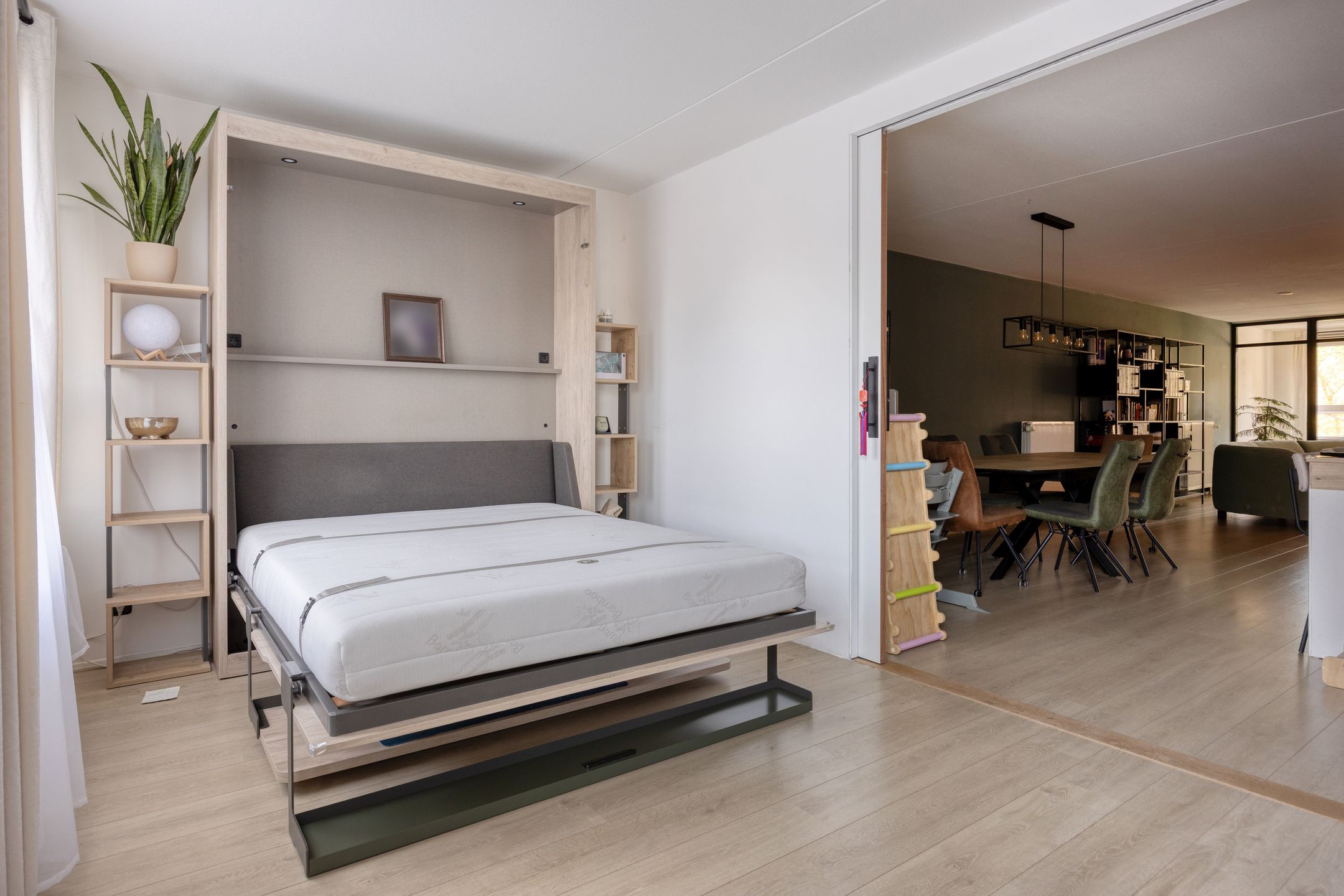 Spacious Apartment with Two Bathrooms on Kop van Zuid — 15
