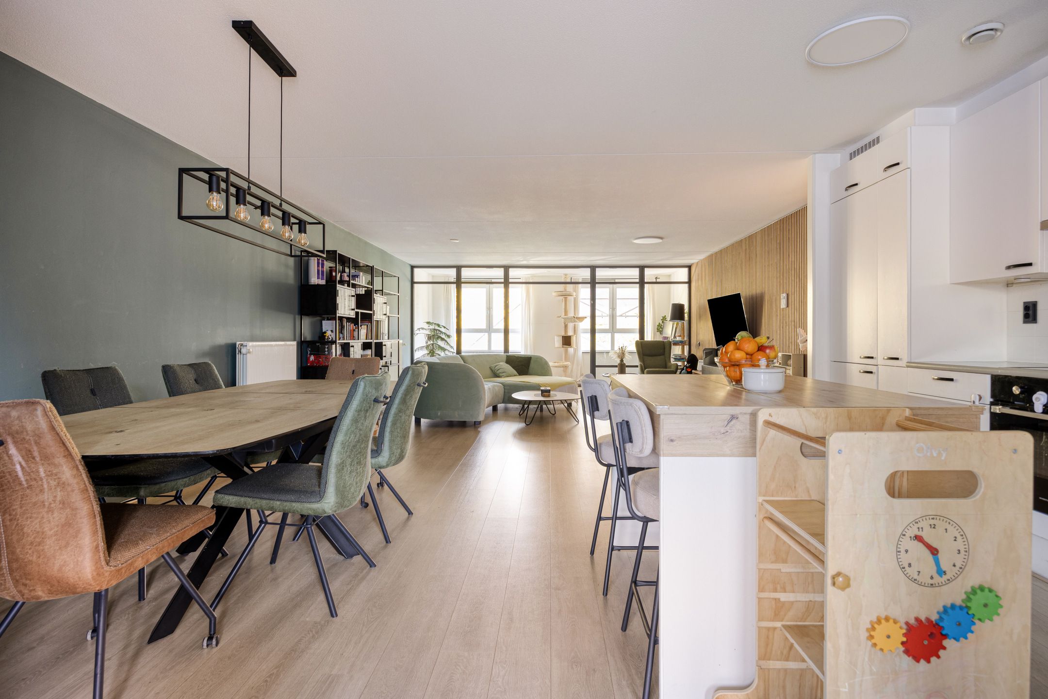 Spacious Apartment with Two Bathrooms on Kop van Zuid — 12