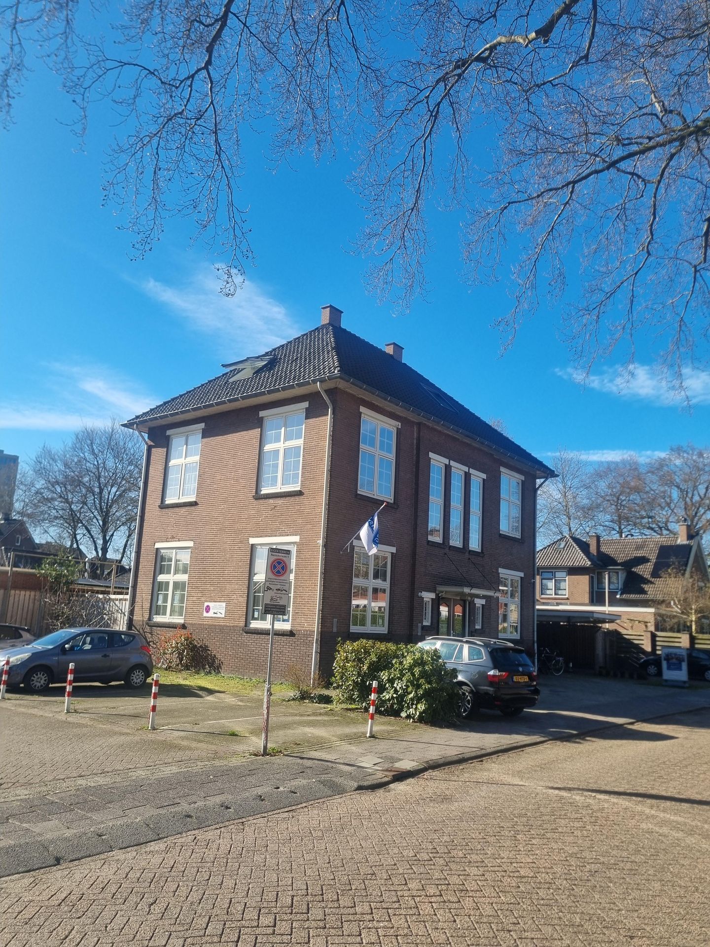 Bekijk foto 1 van Nassaulaan 1