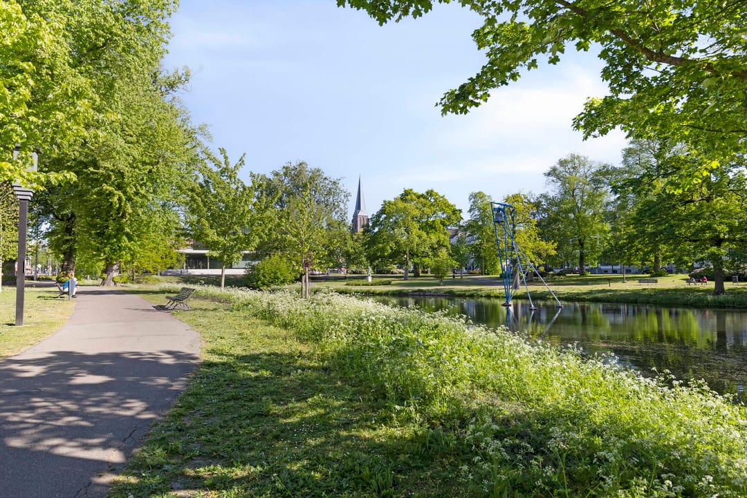 Charming upper floor apartment in Arnhem's vibrant city center with renovation potential — 23
