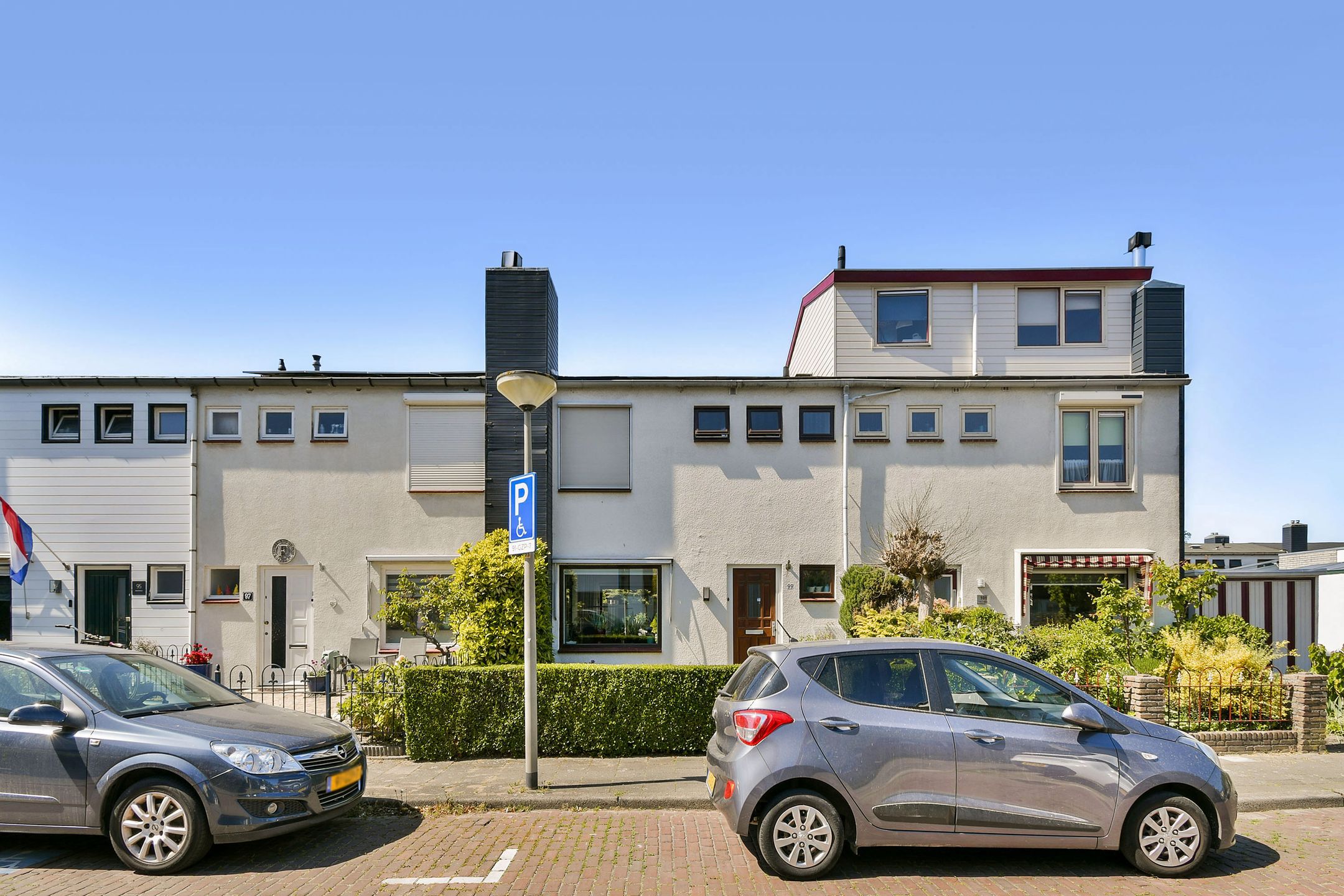 Borneostraat 99 