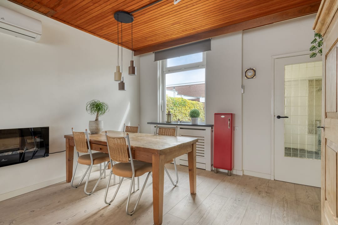 Photo 11 of Postillonstraat 36