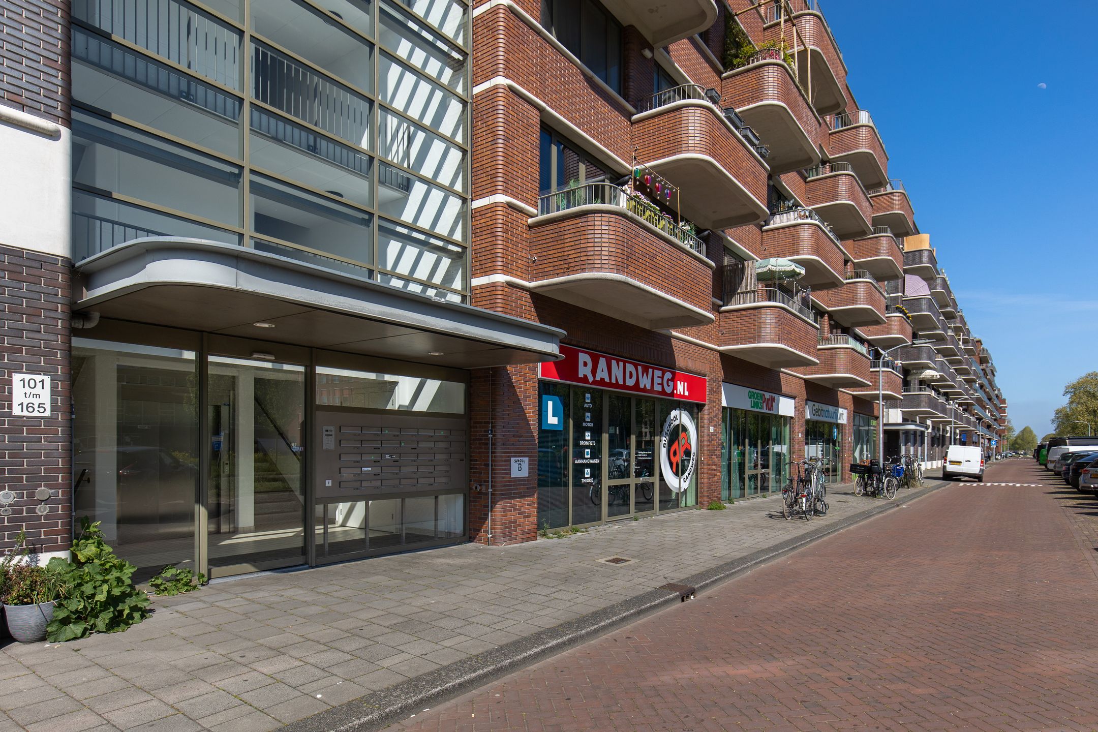 Photo 33 of Truus Oversteegenstraat 155