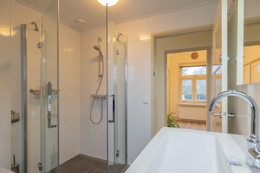 Photo 28 of Flevoplein 15