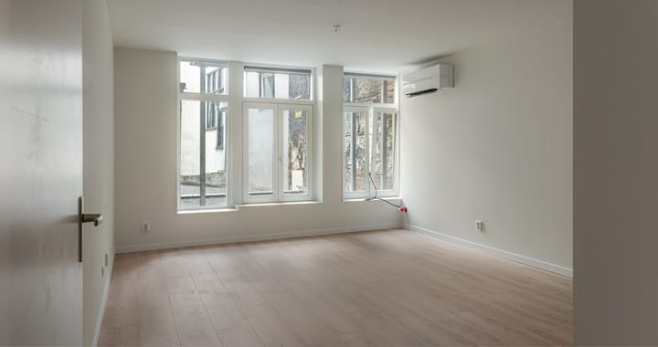 Photo 3 of Voorstreek 4-B