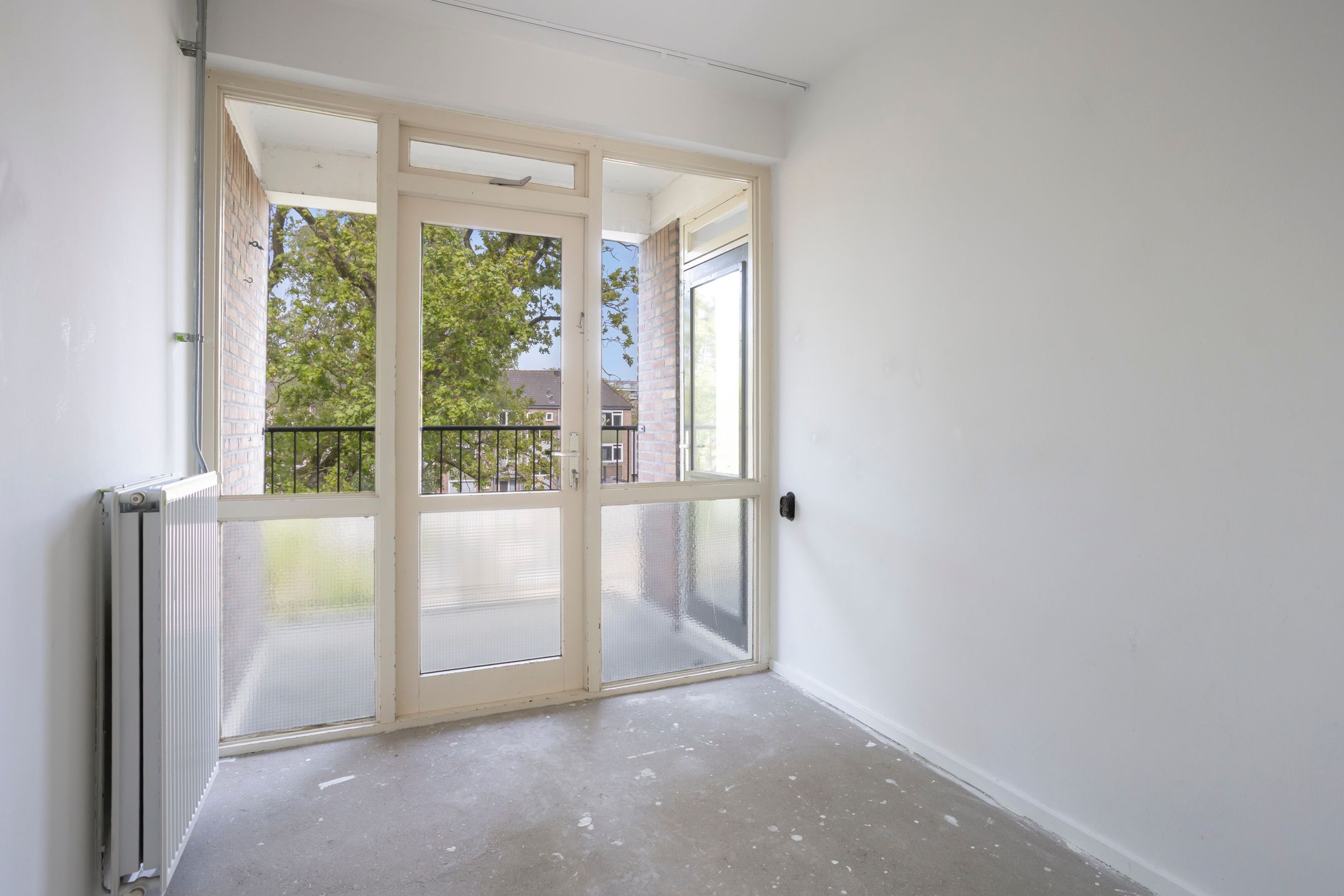 Spacious 3-room apartment with 2 balconies in wooded surroundings — 18
