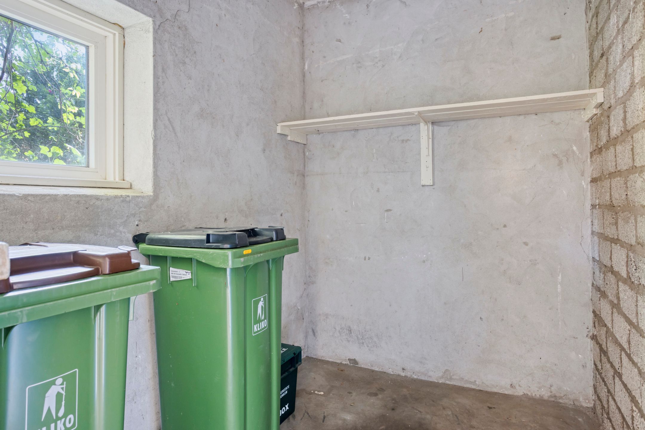 Spacious 3-room apartment with 2 balconies in wooded surroundings — 27
