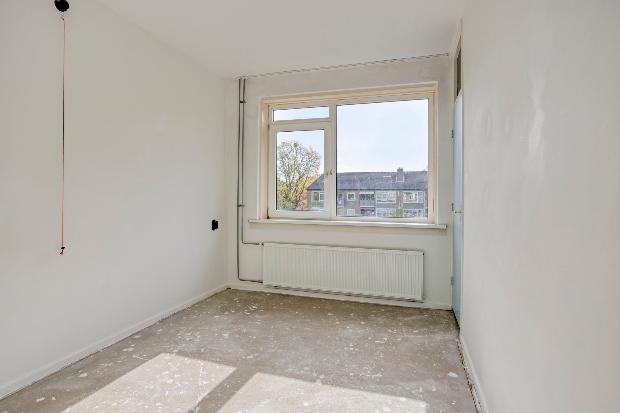 Spacious 3-room apartment with 2 balconies in wooded surroundings — 12