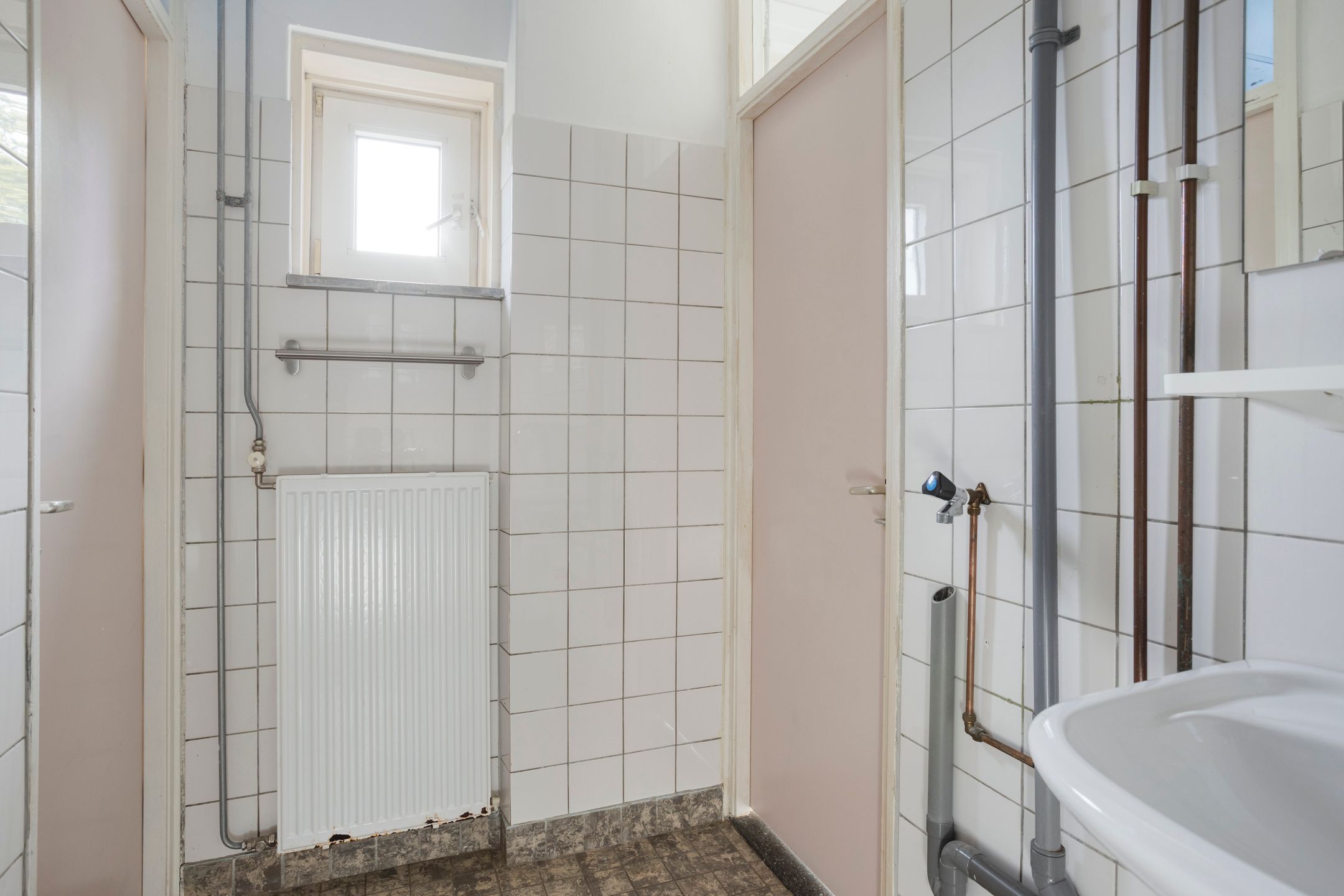 Spacious 3-room apartment with 2 balconies in wooded surroundings — 15