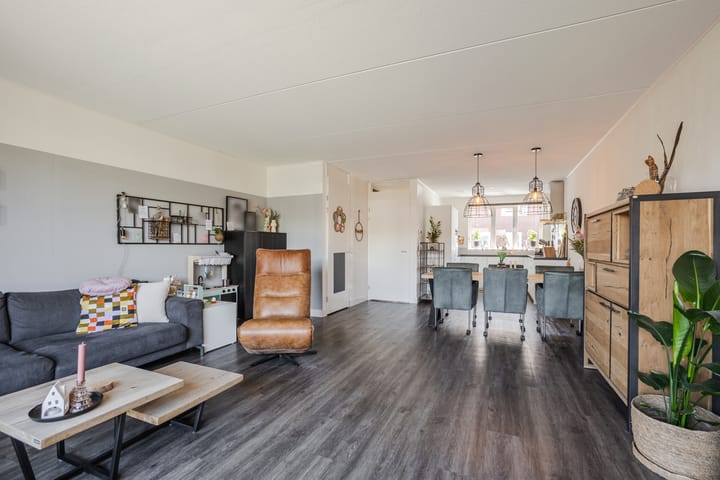 Hoekwoning te koop: Drukpers 1, Meppel