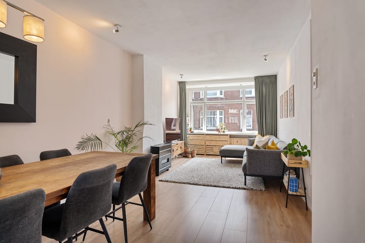Photo 3 of Dautzenbergstraat 93