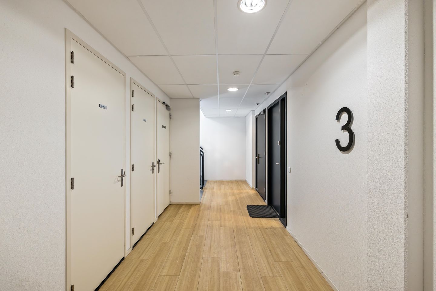 Bekijk foto 4 van Van Elmptstraat 16