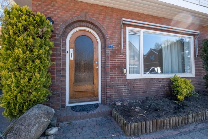 Photo 2 of Molenstraat 128-A