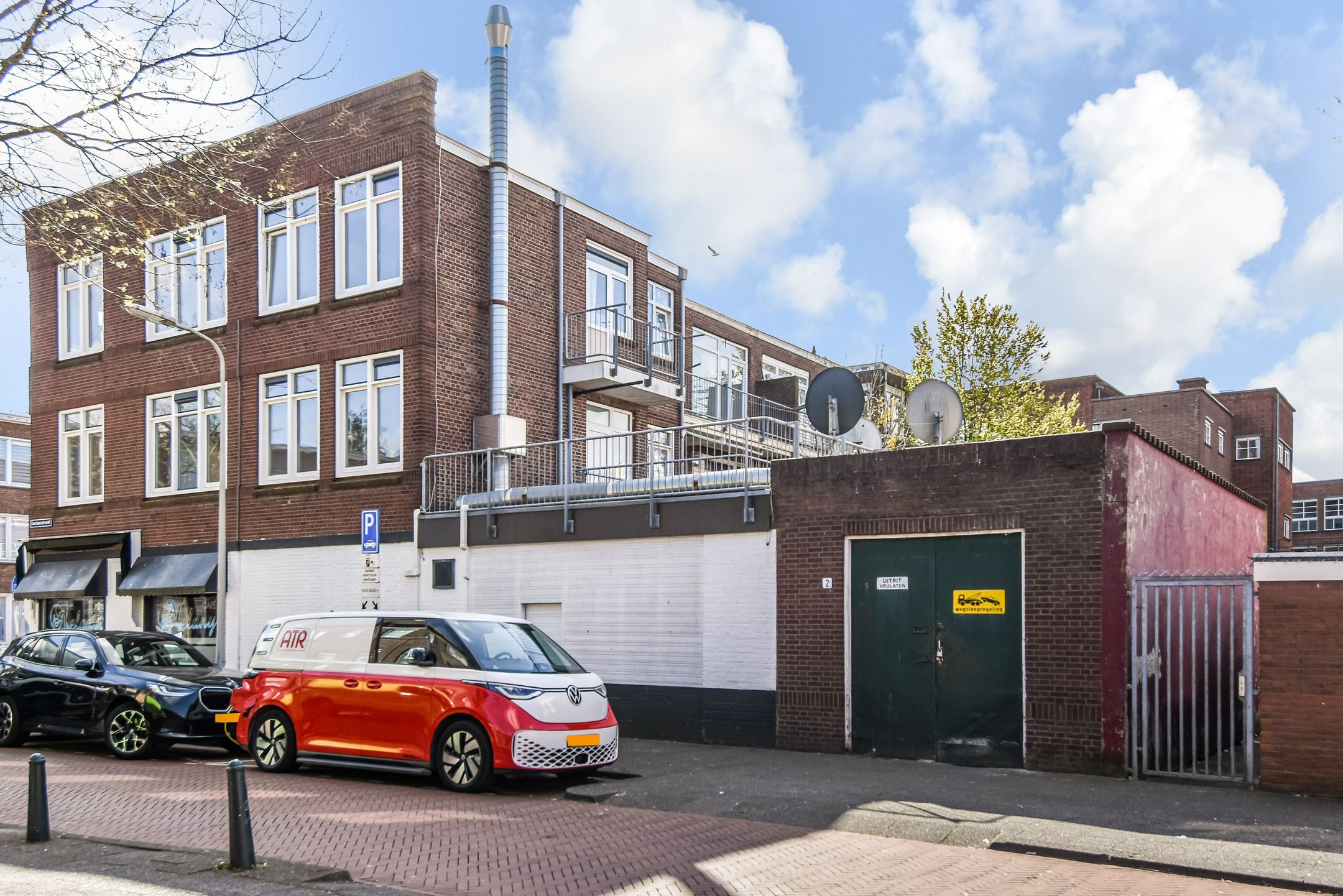 Photo 18 of Schalk Burgerstraat 443