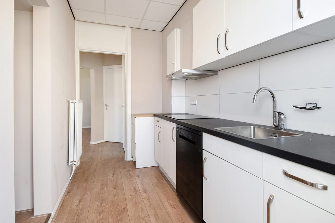 Photo 7 of Schalk Burgerstraat 443