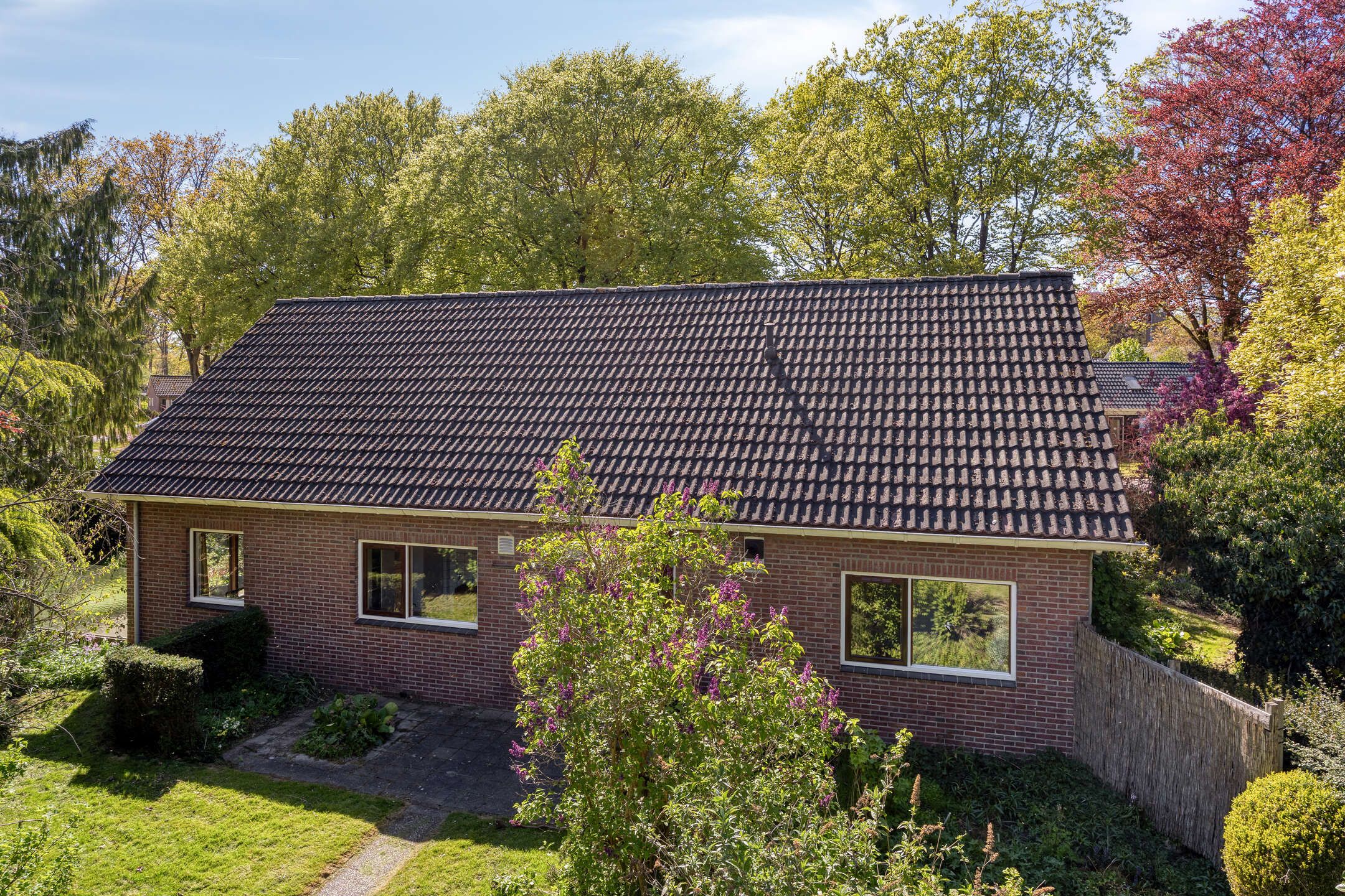 Foto 51 van Nijkampenweg 2