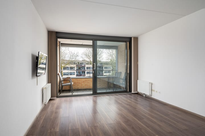 Appartement te koop: Maaskant-erf 248, Dordrecht