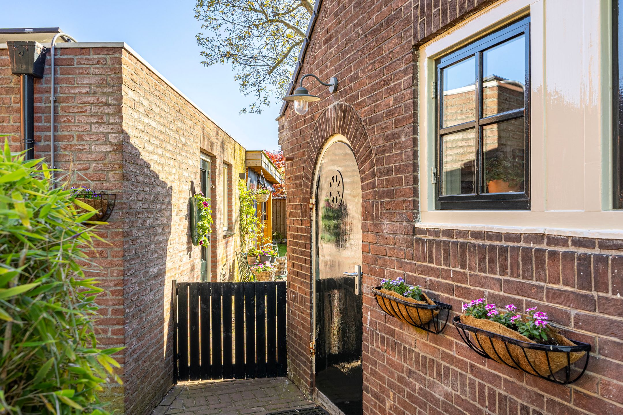 Photo 39 of Wilbertstraat 4
