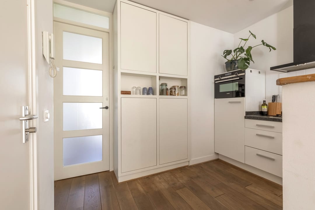 Photo 13 of Heemstedestraat 10-2