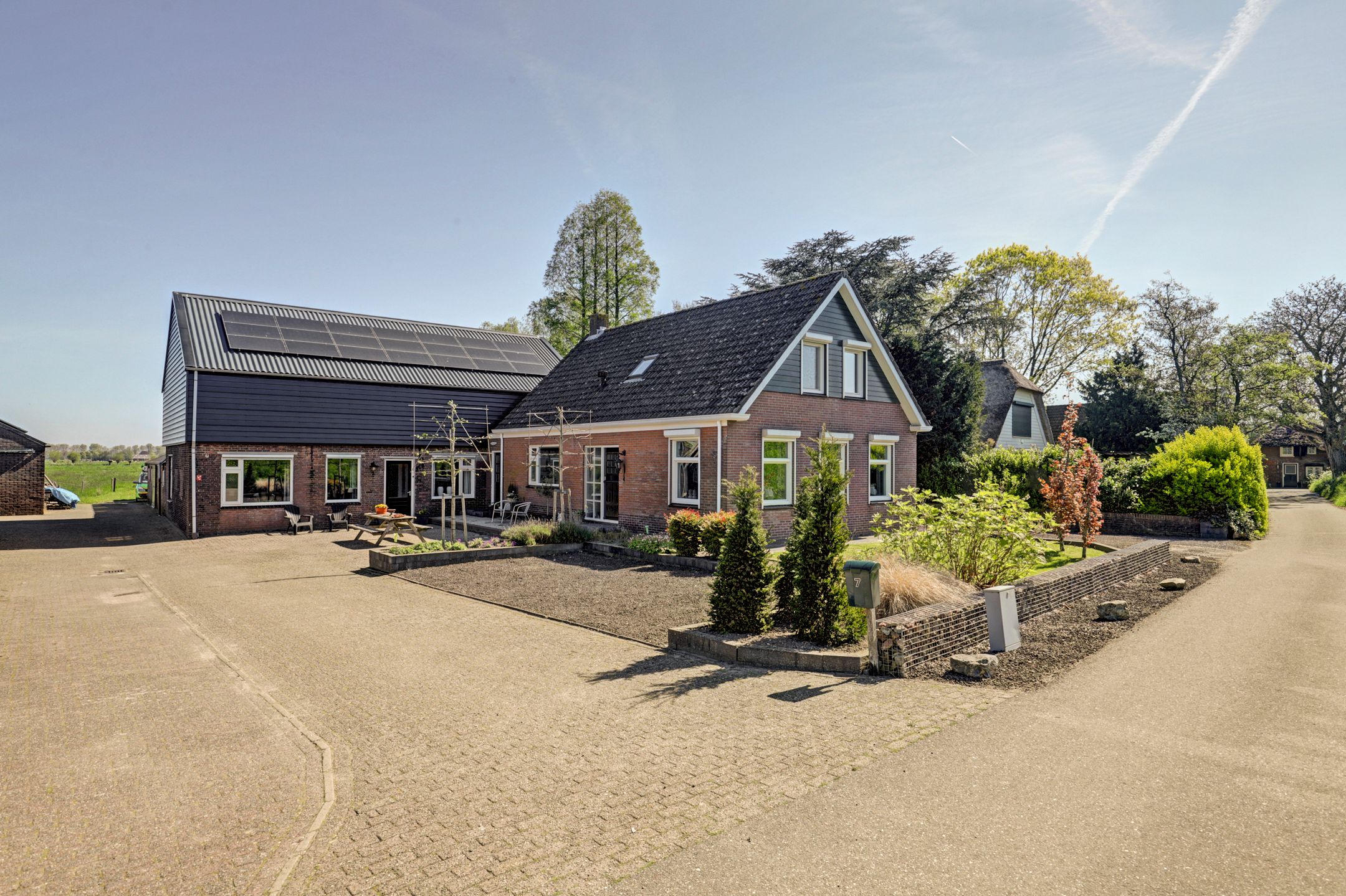 Photo 6 of Onderweg 7