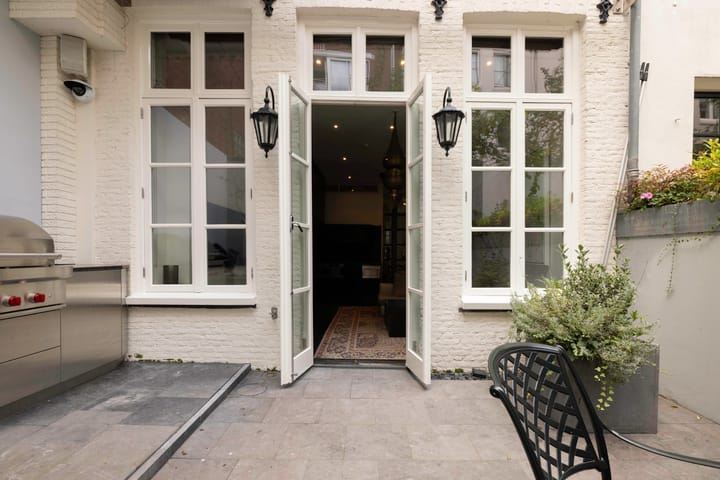 Tussenwoning te koop: Krom Boomssloot 67, Amsterdam