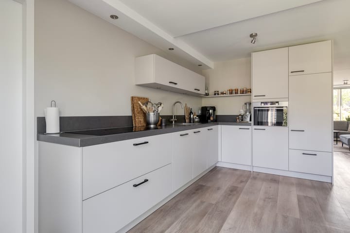 Foto 4 van Leeuwenborchweide 11