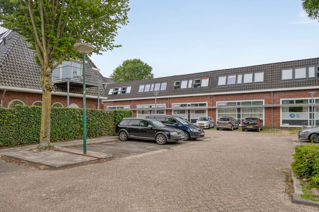 Photo 23 of Burgemeester De Withstraat 86-C