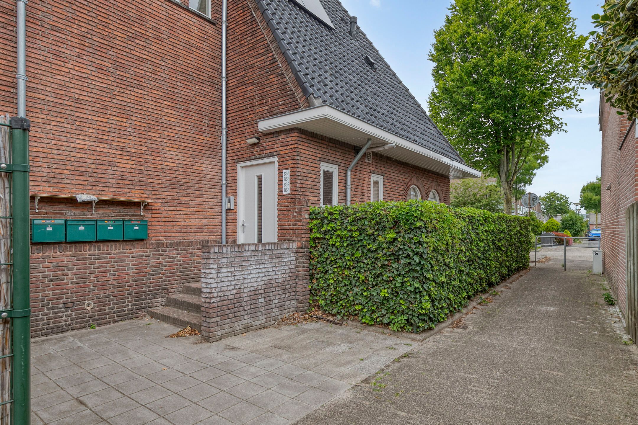 Photo 24 of Burgemeester De Withstraat 86-C