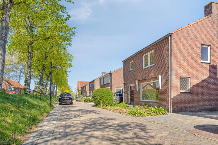 Photo 2 of Hoofdstraat 88