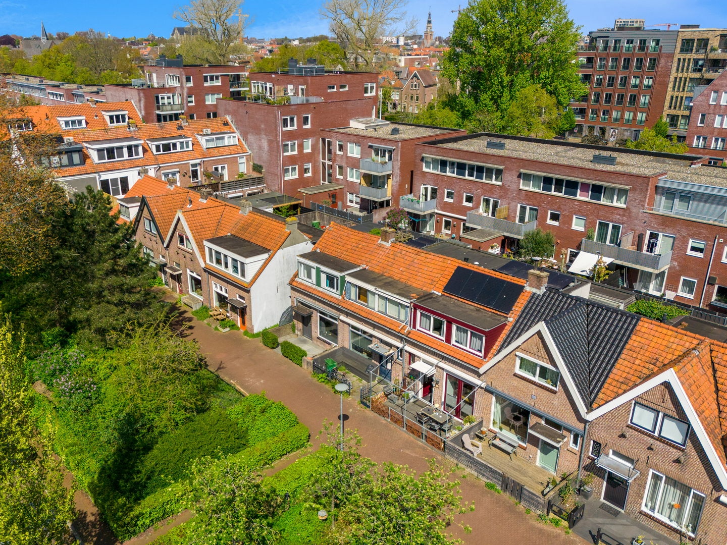 Photo 34 of Hooftstraat 31