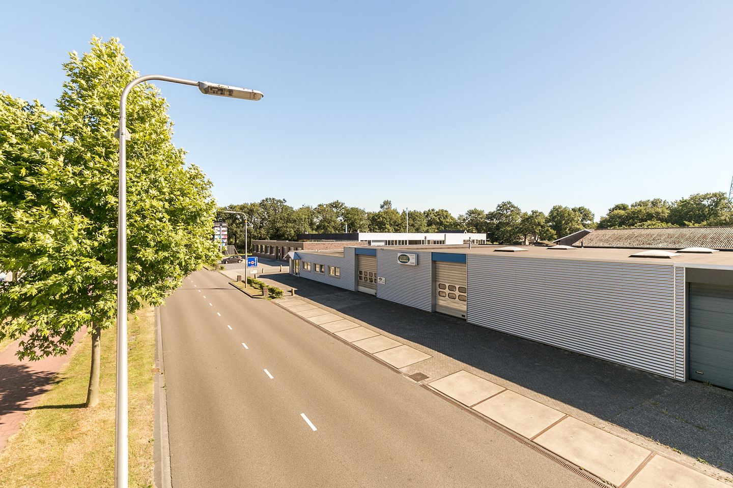 Bekijk foto 3 van A G Bellstraat 24