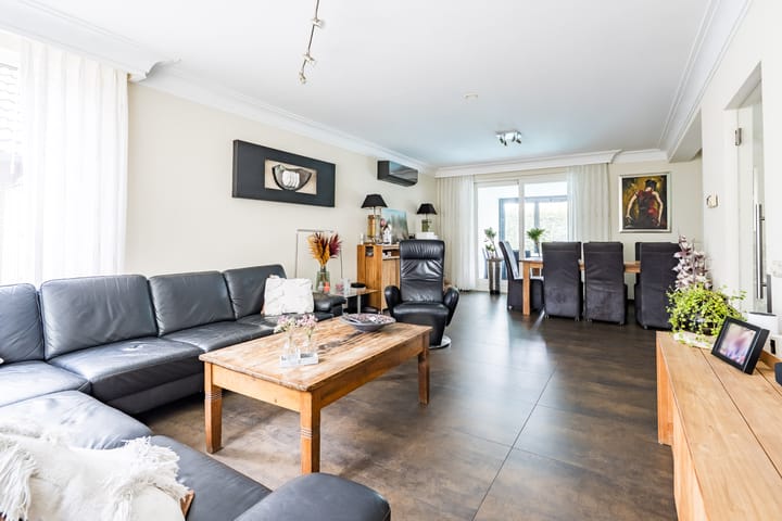 Photo 3 of Paulus Holtenstraat 62