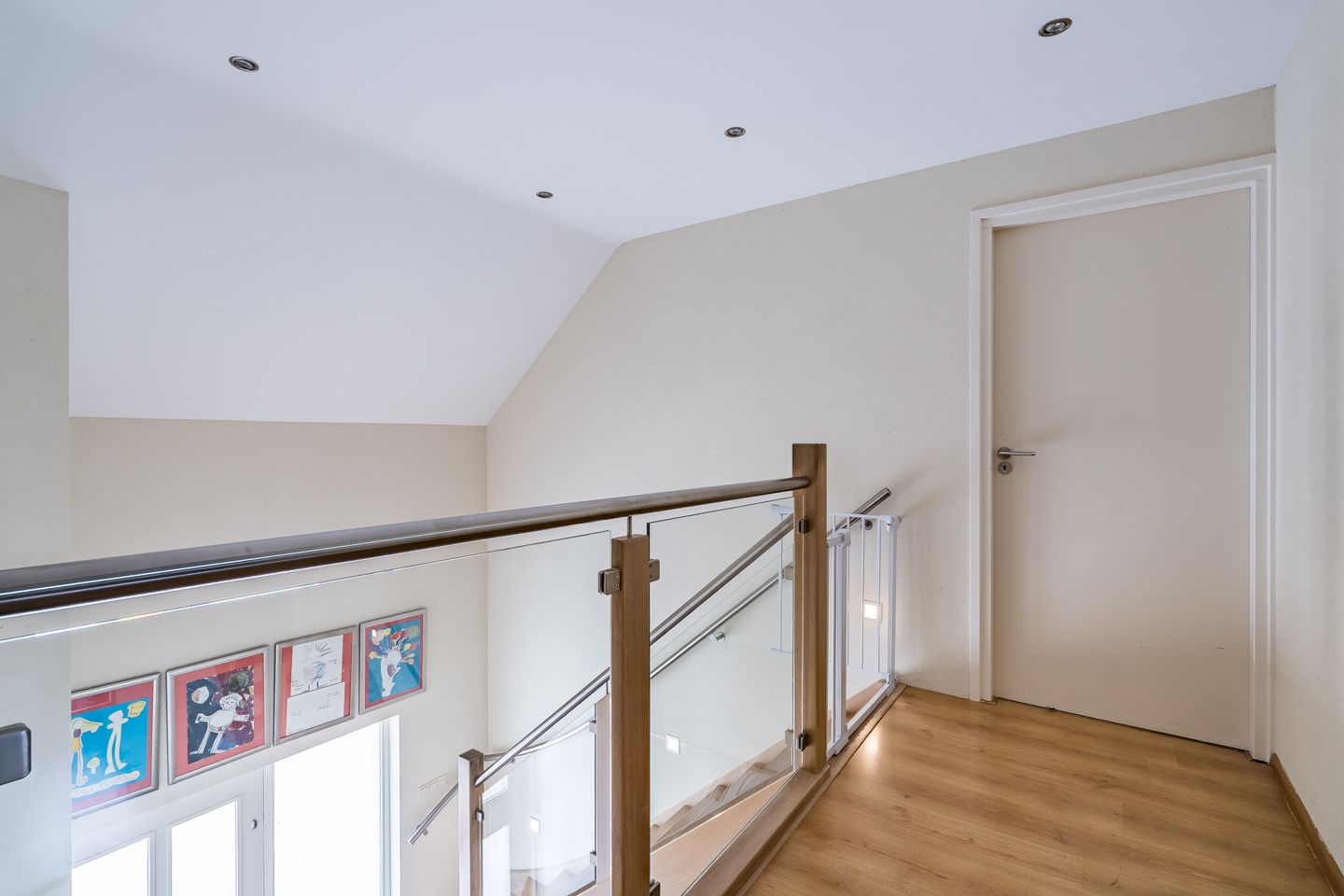 Photo 35 of Paulus Holtenstraat 62