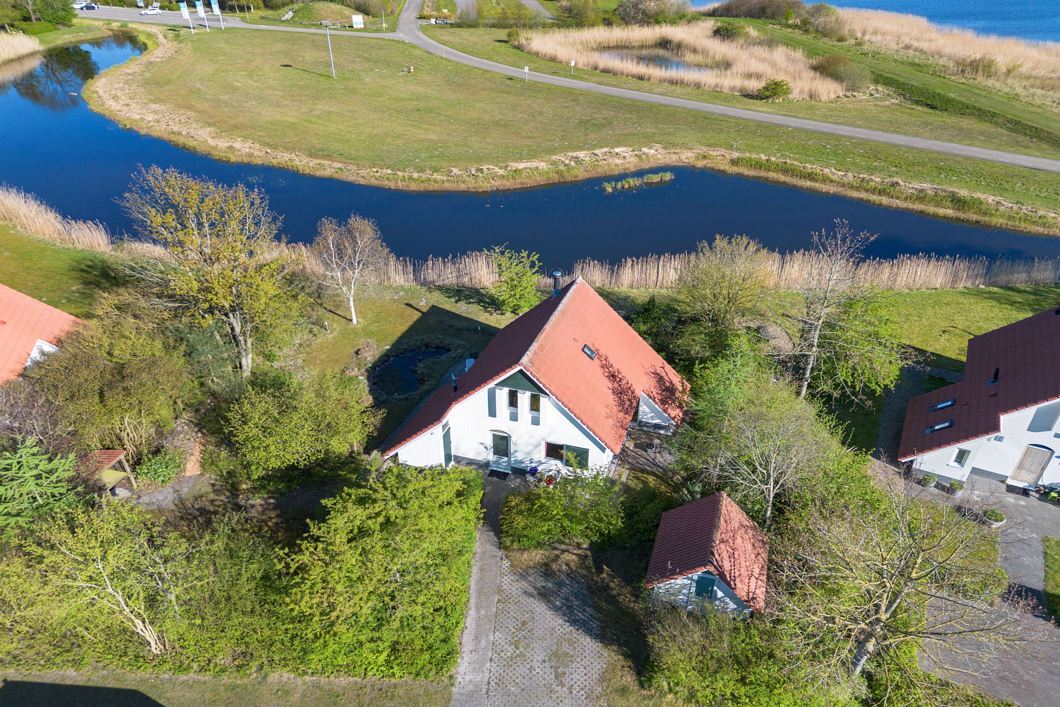 3-bedroom freehold villa in Lauwersoog — photo 1 of 5