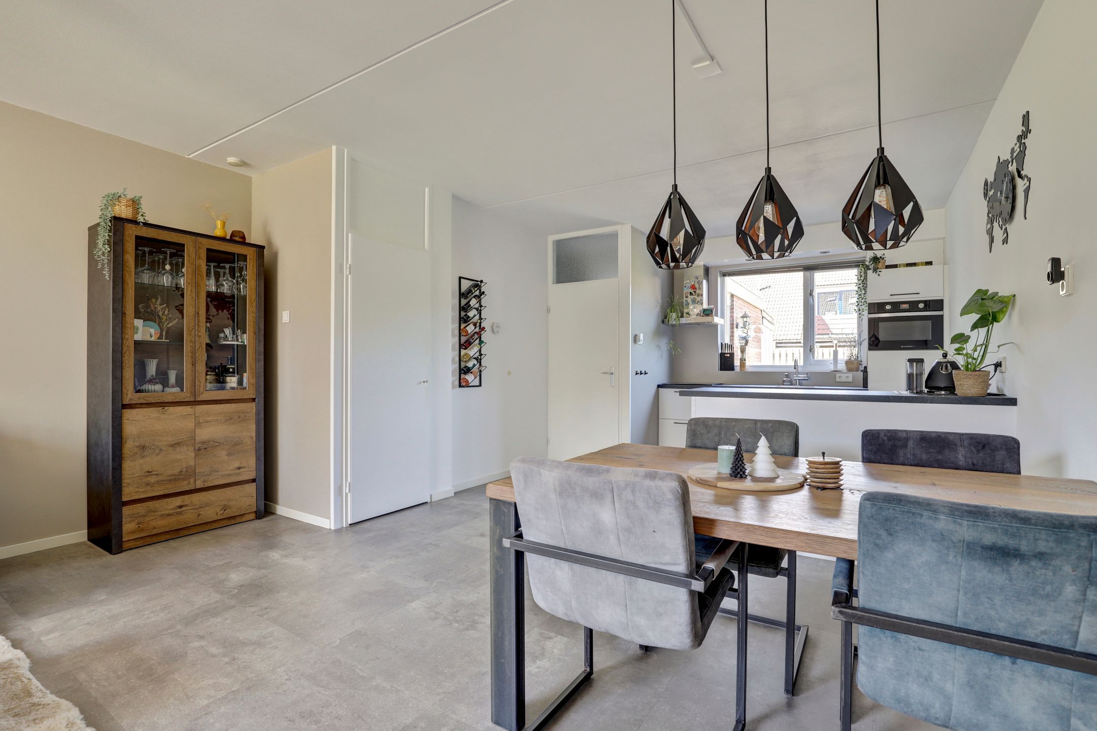 Photo 6 of Mauritsstraat 36