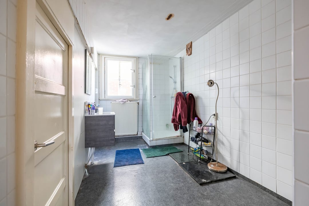 Spacious Upper Floor Apartment with Character in Historic Groningen Center — 16