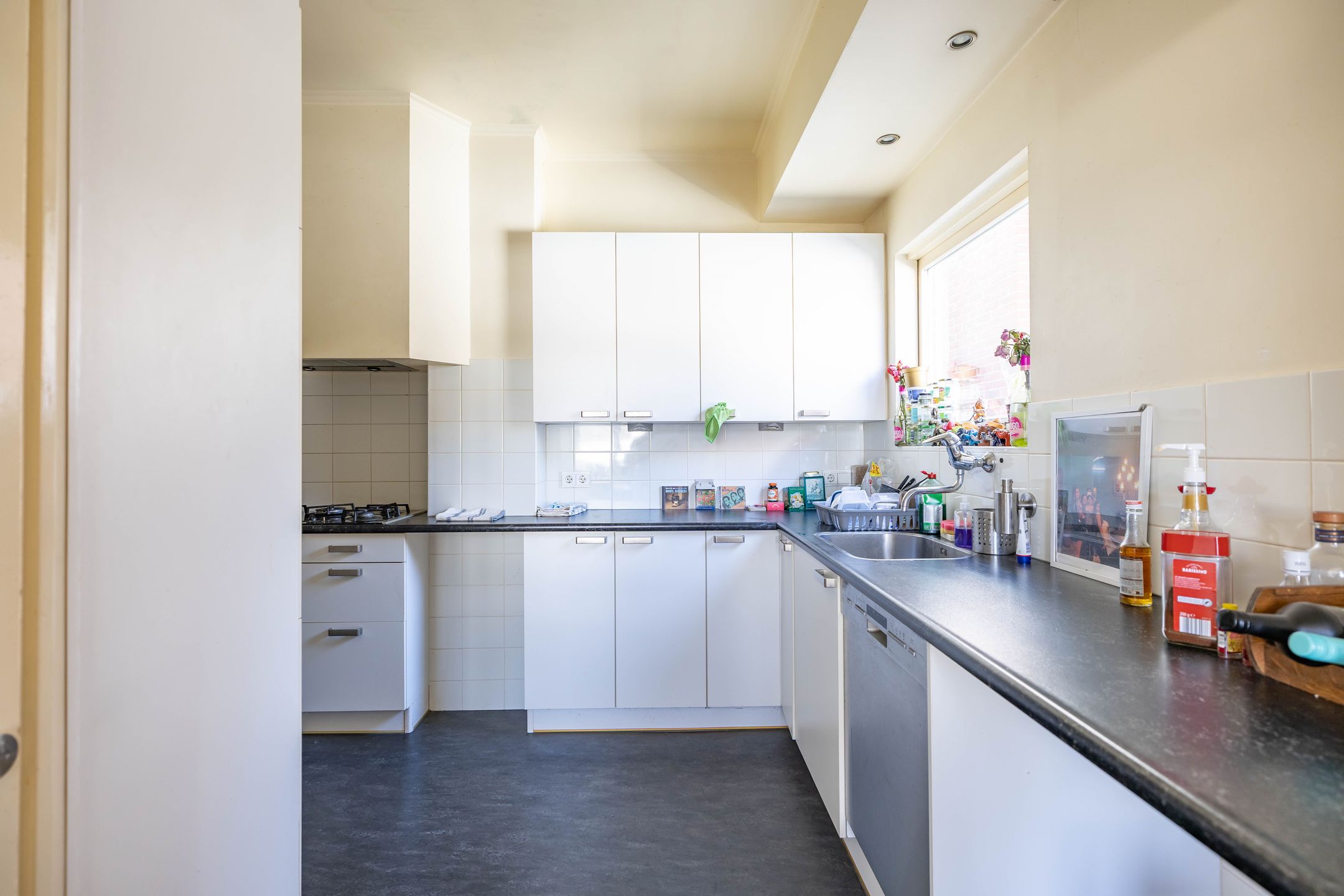 Spacious Upper Floor Apartment with Character in Historic Groningen Center — 21