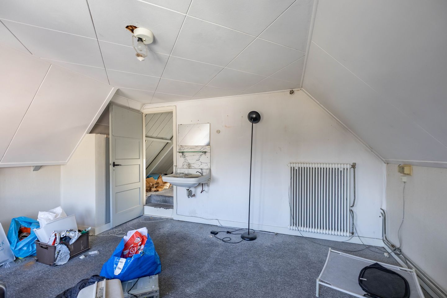 Spacious Upper Floor Apartment with Character in Historic Groningen Center — 34