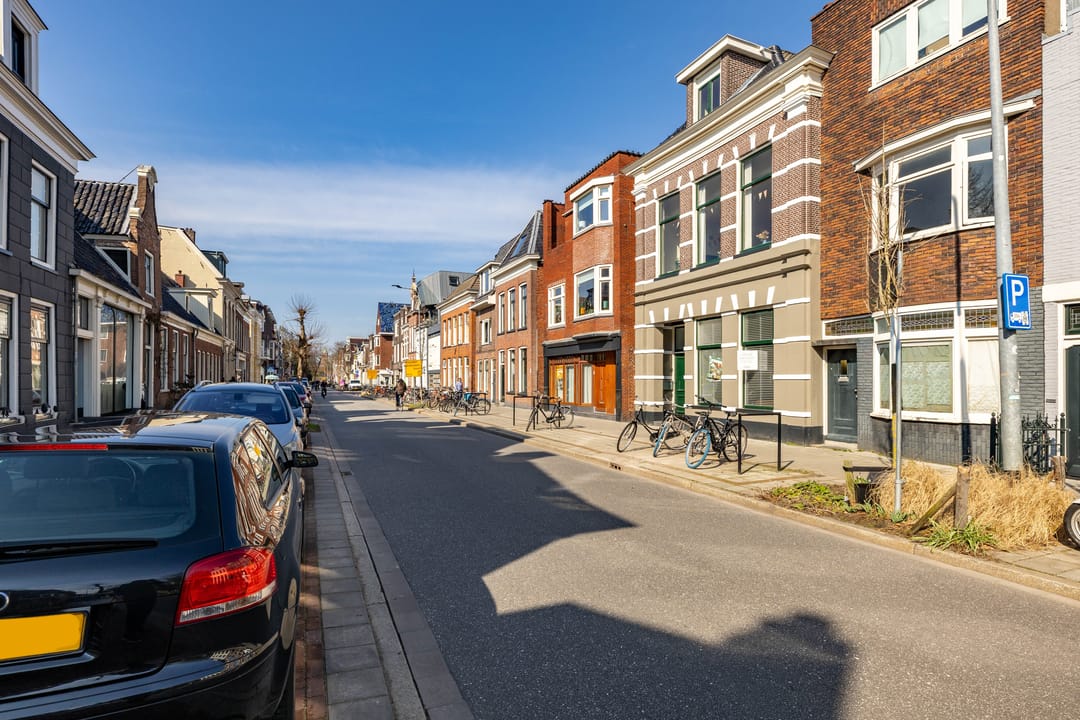 Spacious Upper Floor Apartment with Character in Historic Groningen Center — 43