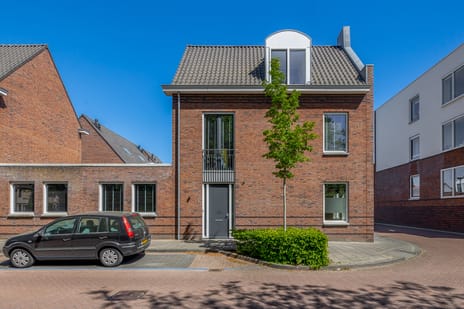 Mieke de Brefstraat thumbnail