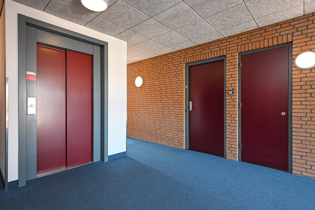 Photo 8 of Hof van Delftstraat 1-J