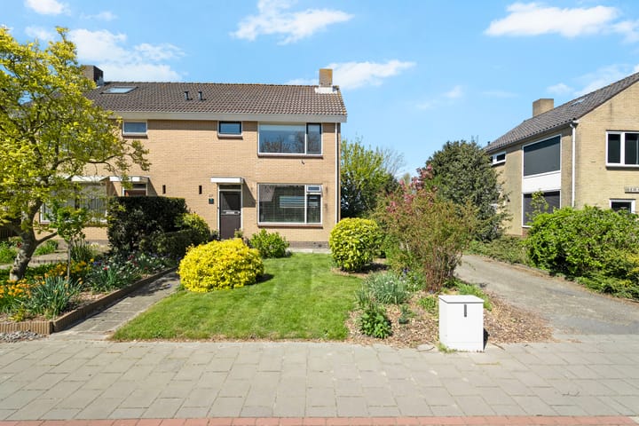 Foto 4 van Burg. Lovinkstraat 67-C