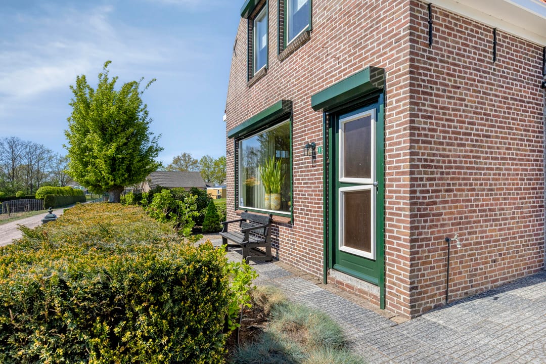Photo 8 of Nauwstraat 1