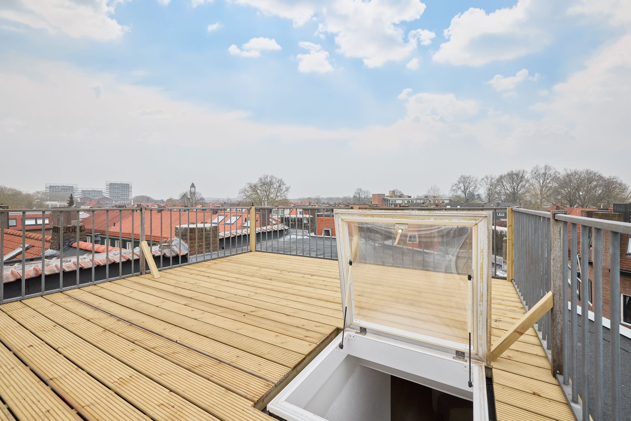 Photo 24 of Bordetstraat 12-A